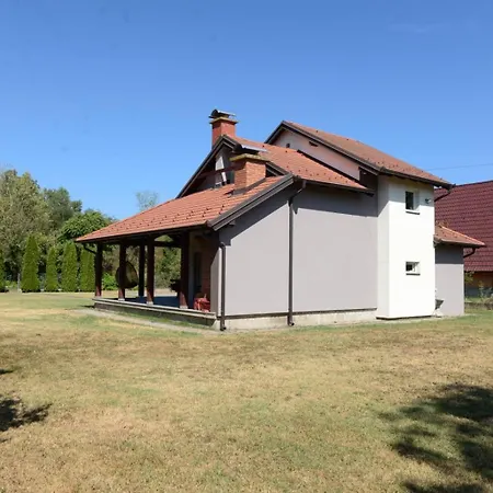 Вилла Prijatan Odmor U Bijeljini Биелина